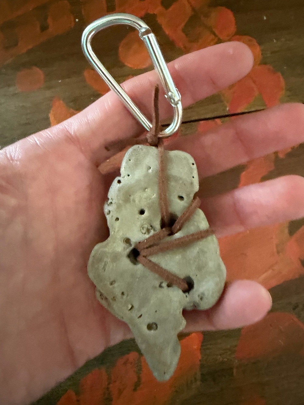 🌊Lake Michigan Hag Stone Good Luck Charm – Hand Wrapped Stone Carabiner🌊